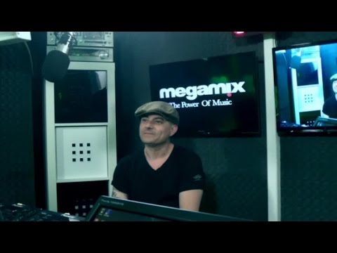 AntoNello Cerri - Cult Note Upload con Antonello Cerri ospita: Max Marotto