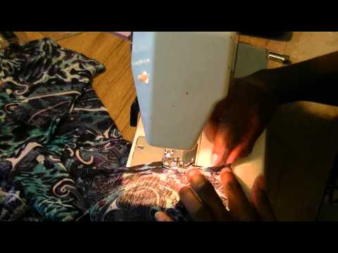 How To Roll Hem A Corner - 60 Second Sewing Secrets #2
