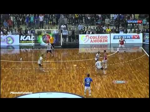 Corinthians vence Sorocaba, de Falcão, e vai à final da Liga Paulista