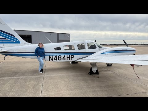 I'm Kay, a 110 pound female pilot flying my 5000-pound airplane back to home | Jealous?