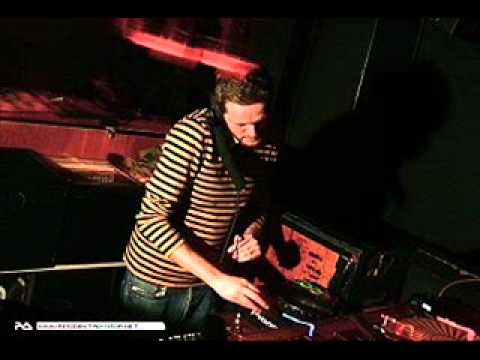 Max Essa Feat.Mathias - How Do You Feel.