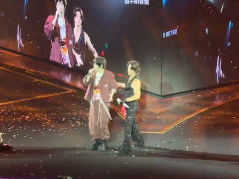 Finding Lover 愛人啊 - Ashin 阿信 and Jerry Yan 言承旭 in Fforever World Tour in Kuala Lumpur, August 7