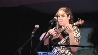 tUnE-yArDs - &quot;Hatari&quot; (Live at The Natural History Museum / First Fridays in Los Angeles  01-08-10)