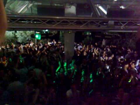 ANAFLORA - Fè - DJ BRIZI RMX - DISCOTECA LA VILLA 02-08-09 DJ BRIZI MARCO BARTOLUCCI