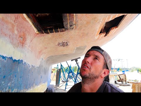 Caulking our wooden Sailboat, the Old School way.... Ep 181