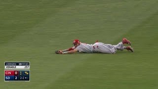 CIN@SD: Hamilton robs Venable with a soaring catch