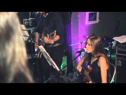 Let her go . Marina Esteban Sanjusto. Acústico en directo