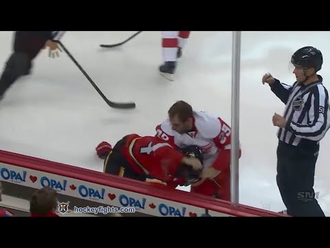 Landon Ferraro vs Jiri Hudler Oct 23, 2015
