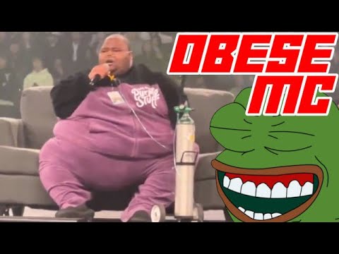  800lbs Rapper Performs Seated on Couch while Connected to Oxygen tank 