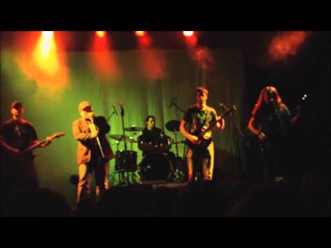 Breaking December Dat moie Huus