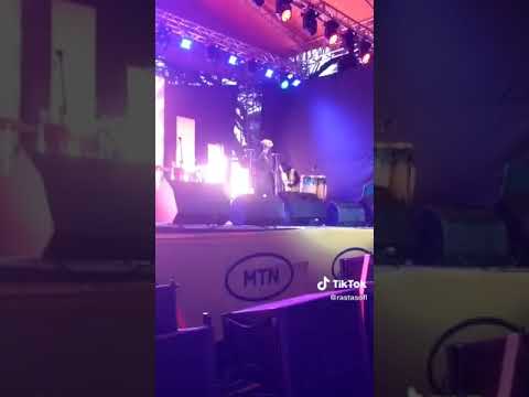 nsululu on stage live