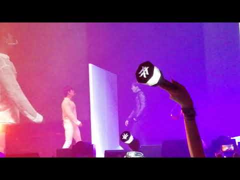 [190721] MONSTA X ❤️ We Are Here en México "Shownu & Wonho " STAGE (Mirror)