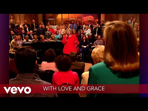Gaither, Tanya Goodman Sykes - Before The Sun Goes Down (Lyric Video / Live)