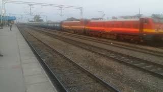 preview picture of video 'Andaman Express arriving at Peddapalli JN. With AJJ Wap with dead loco of ERODE shed'