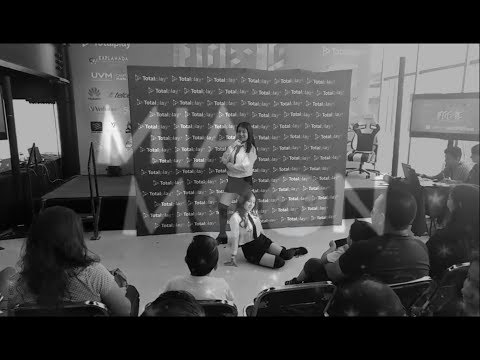 EVERGLOW (에버글로우) - Bon Bon Chocolat ft. Dulce • MIA MOON •