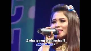 Download lagu Adella hidup di antara dua pilihan mp3