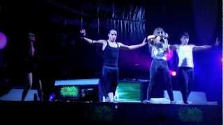 Sara Tunes - XOXO ( Live ) 2012