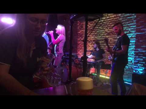 kreins - finding the road (live)