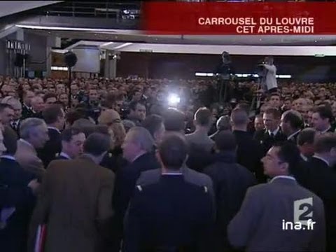 [Nicolas Sarkozy meets with gendarmes]