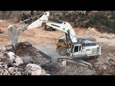 Liebherr 984 Excavator Loading Caterpillar 777C Dumpers - Sotiriadis/Labrianidis Mining Works