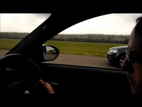 Evolve BMW 1M vs Monaro @ Vmax Starfire