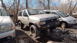 (Junkyard Exploration) 1995 Nissan Pathfinder - LKQ Pick Your Part - (Crazy Ray's)
