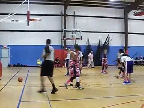 7th Grade Willie Dotson IV Scoring against 8th Graders