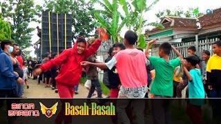 Download lagu BASAH-BASAH - YENI - SINGA BARONG (SHOW KALENSARI) - BONTOT RECORDS mp3