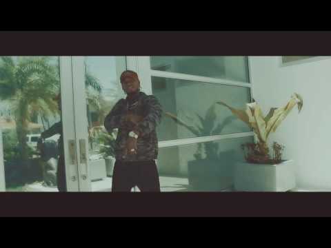 Renny Rich A Prollem (Official Video)