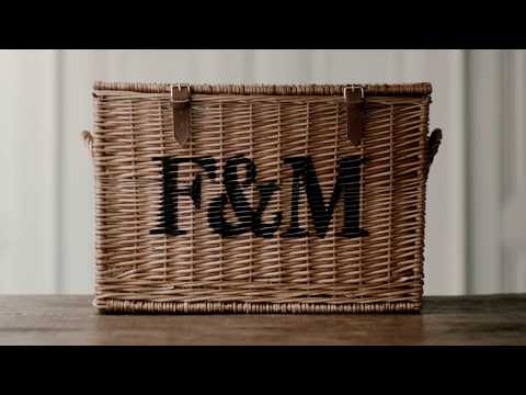 download lagu mp3 mp4 Fortnum And Mason Picnic, download lagu Fortnum And Mason Picnic gratis, unduh video klip Fortnum And Mason Picnic