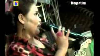 Download lagu TALES PUTIH   ITY ASHELLA mp3