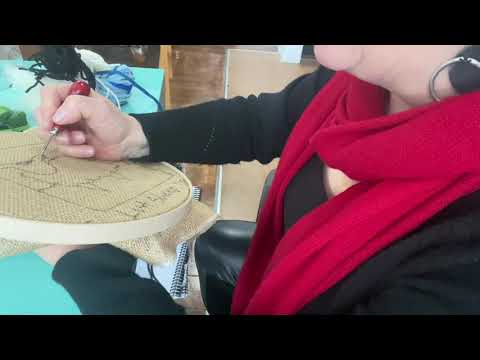 Deanne orders her own beginner kit! How to hook yarn, cloth strips, or fleece in your rugs.