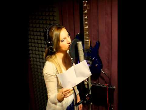 Alexandrina de la November, cover la fel de bun ca originalul?