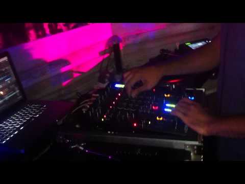 Neverdogs at Ushuaia IBIZA 19 may 2012