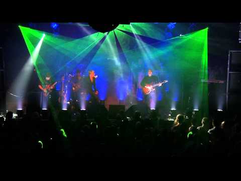 Temple of Love -im Original von Sisters of Mercy- gespielt von der Classic Night Band