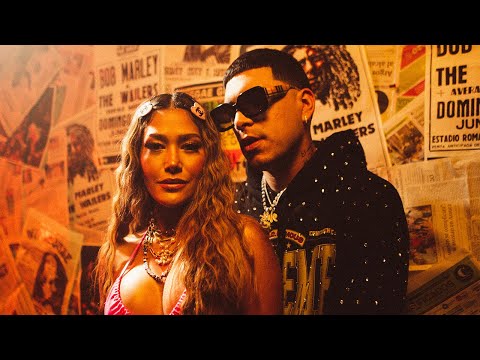 FARIANA & Ryan Castro - Fiesta 👸🏻🤴🏻 (Official Music Video)
