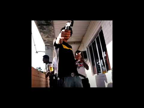 Bart ft. Yung Nobre - Glock Camuflada