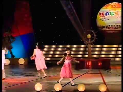 Yeva Abrahamyan (Yevulik) - //Im Tsnundn e//