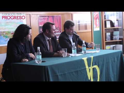 Debate: Axel Kaiser y Alberto Mayol: En Busca de un Modelo Económico 2014