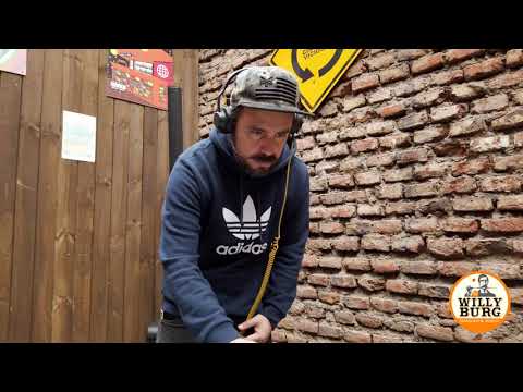 Dj Boogie Mike Dj Set para The WillyBurg en Bar Ramblas (Providencia, Chile).