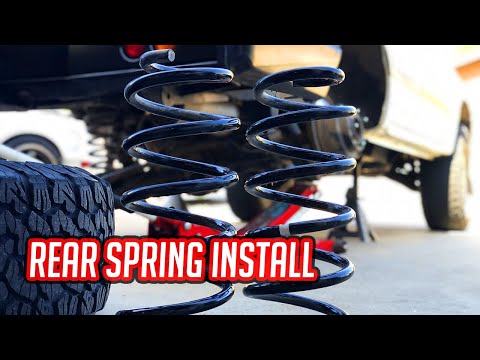 Replacing rear springs on Toyota Land Cruiser 100 series Lexus LX470