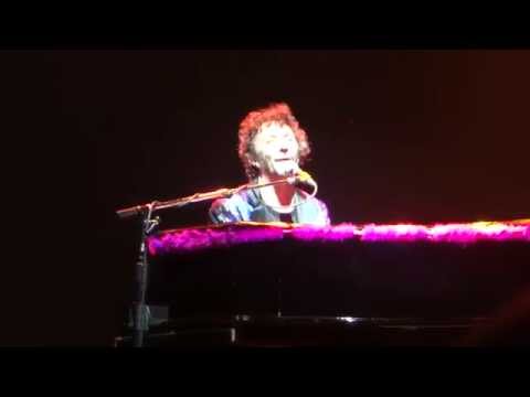 ABRE - BELLO ABRIL - Fito Paez Luna Park 26 de abril 2014