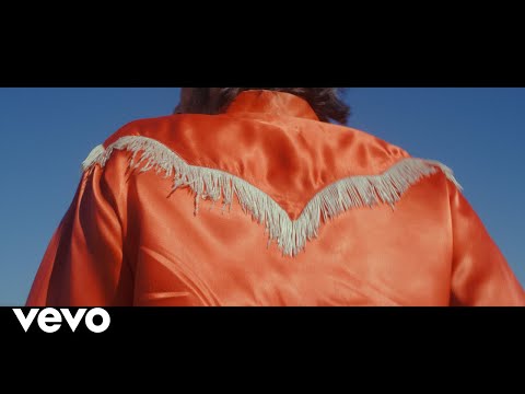 Widowspeak - The Jacket (Official Video)