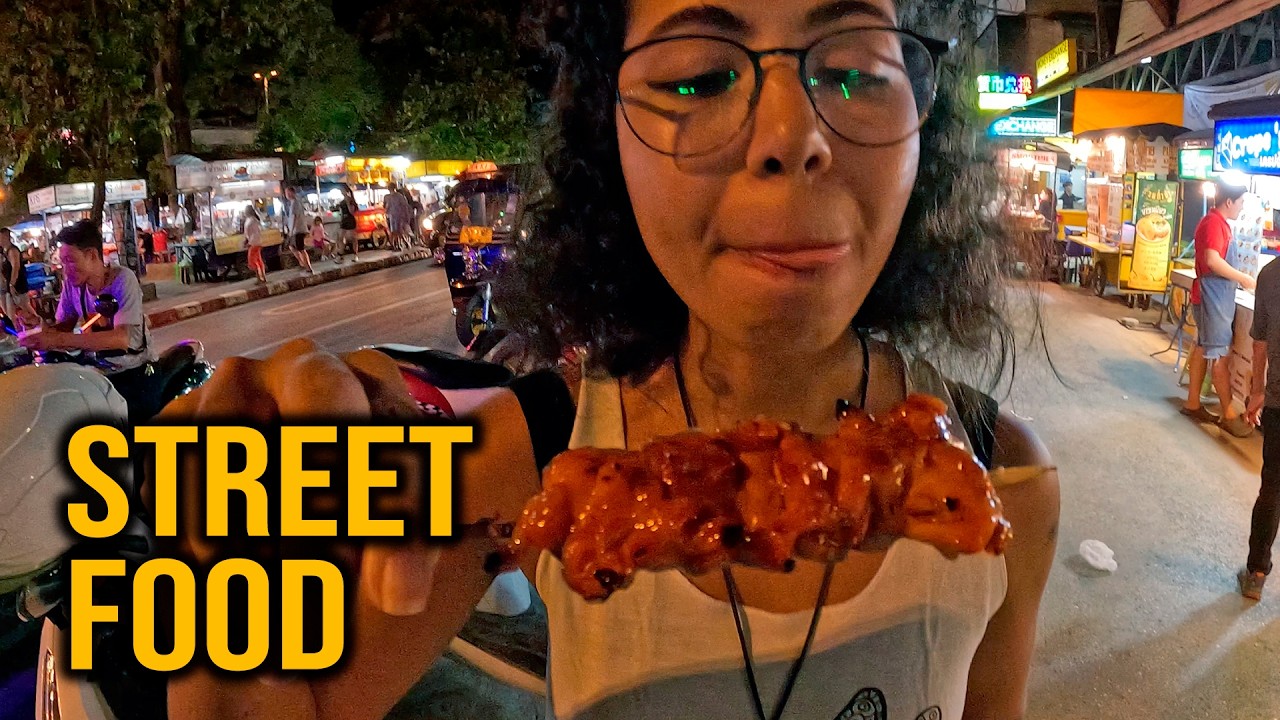 JANTANDO COM 12 REAIS NA TAILÂNDIA - FEIRA DE RUA CHIANG MAI