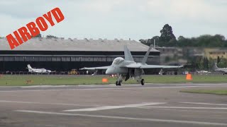 preview picture of video 'F-18 Super Hornet - Farnborough Airshow 2012'