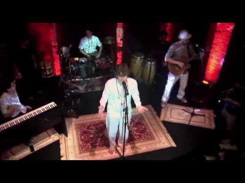 Banda Seu Chico - Essa Moça Tá Diferente / Ela Desatinou / Dura na Queda (DVD)