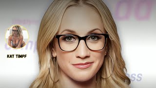 Kat Timpf's Actual Size Might Surprise You - Take A Look...