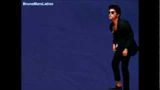 The other side - Bruno Mars ft Cee Lo Green & B.O.B (Traducida al español).