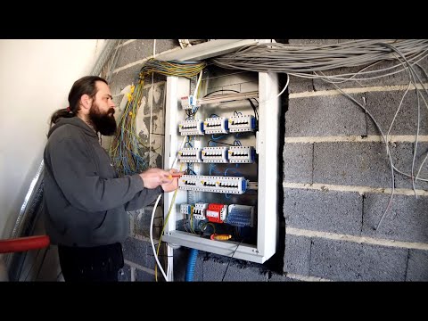 Składamy rozdzielnicę Jak luksiuelektryk to robi ? Poradnik od A do Z  Część 2