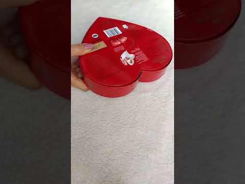 Unboxing Heart Shape Lindt Chocolate #shorts